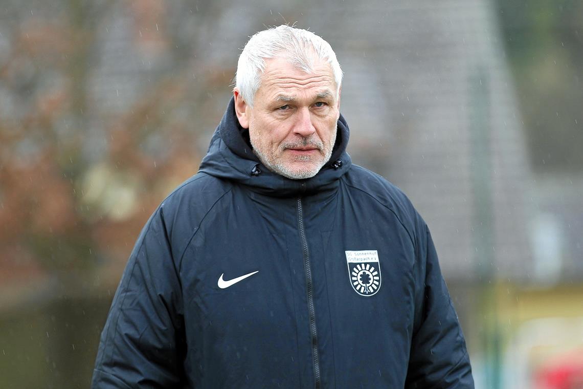SG-Trainer Hans-Jürgen Boysen war nach der 0:1-Niederlage in Bahlingen bedient.Foto: Eibner