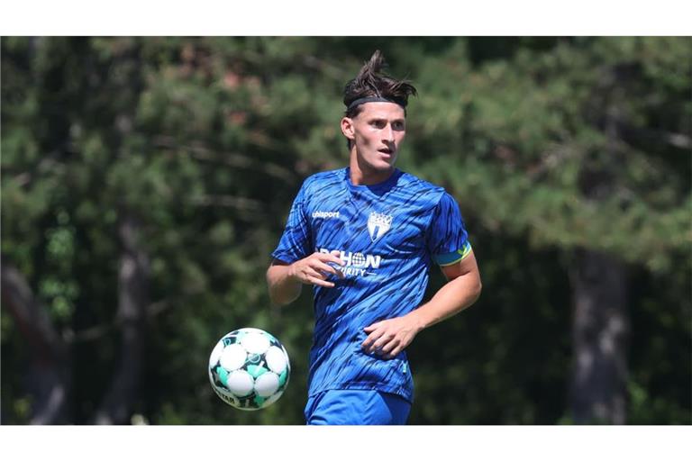 SGV-Kapitän Paul Polauke gewann vor über 6000 Zuschauern im Frankenstadion gegen Eintracht Frankfurt II.