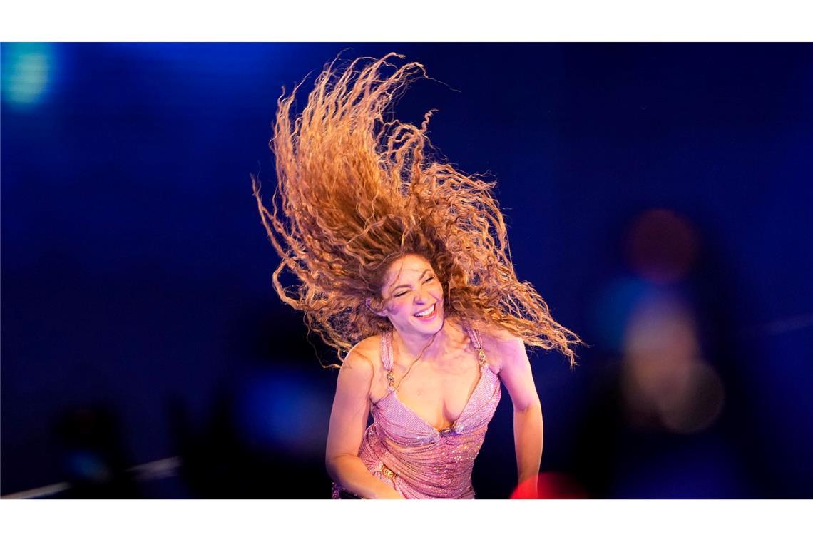 Shakira feiert in Skelett-Kostüm Karneval in Heimatstadt