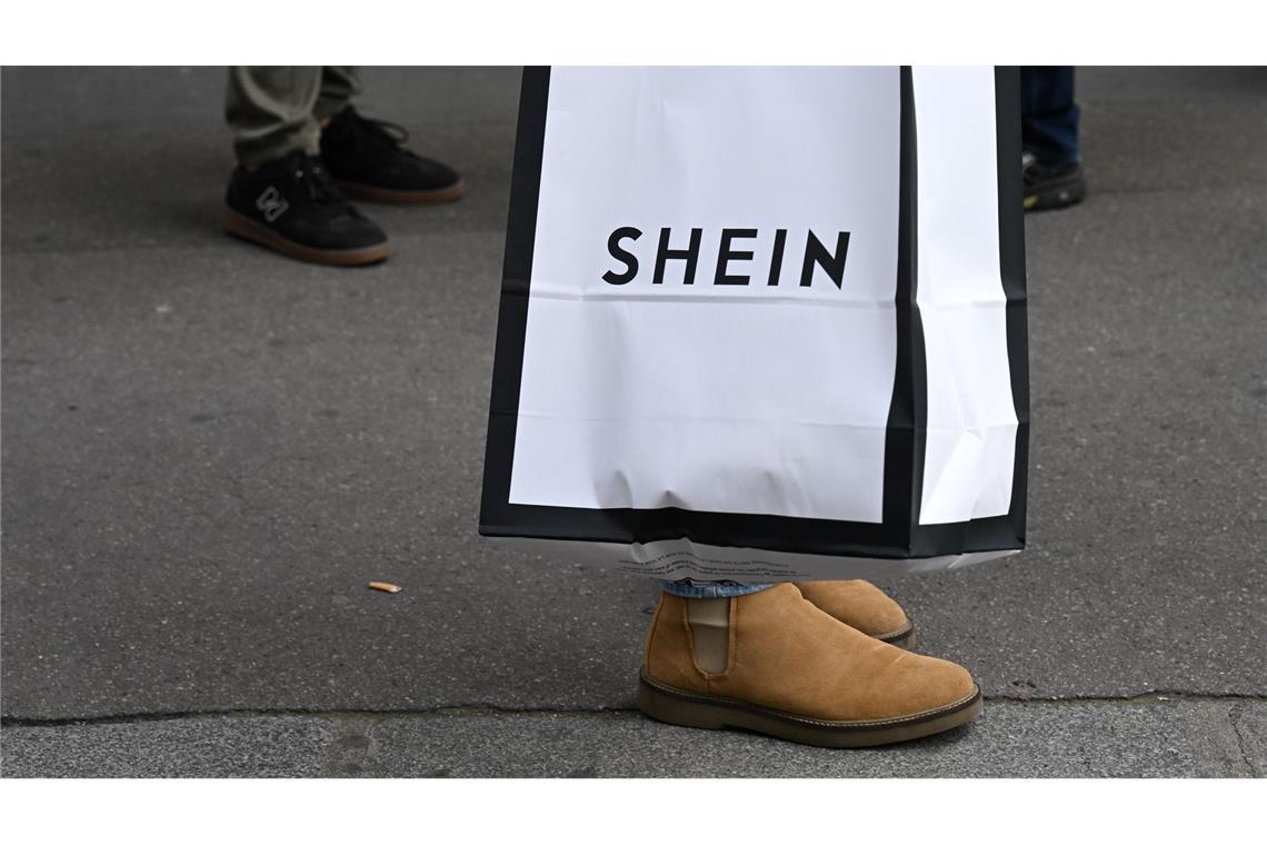 Shein gerät in Europa zunehmend unter Druck. (Archivbild)