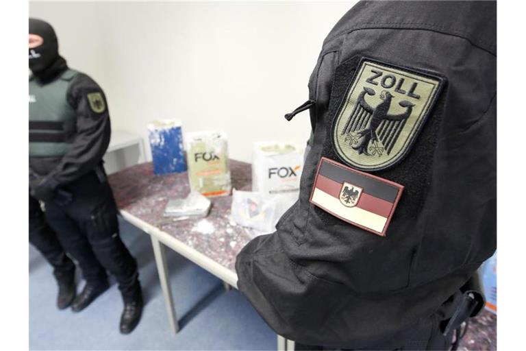 Sichergestelltes Kokain im Hamburger Zollfahndungsamt. Foto: Bodo Marks/dpa