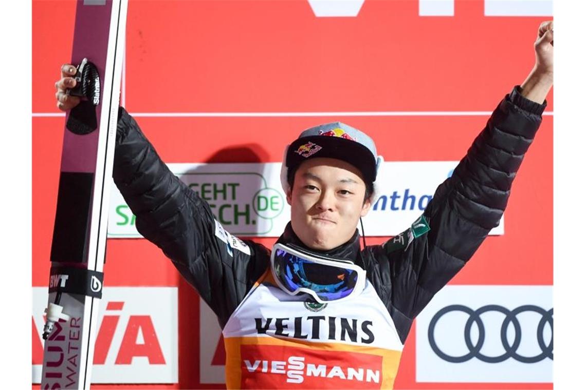 Chronologie des Sports im Jahr 2019 Sicherte sich zu Jahresbeginn souverän den Sieg bei der Vierschanzentournee: Ryoyu Kobayashi. Foto: Hendrik Schmidt/dpa-Zentralbild/dpa