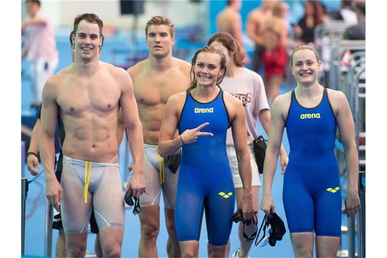 Sie haben das Olympia-Ticket geholt: Fabian Schwingenschlögl (l-r), Marius Kusch, Jessica Steiger und Laura Riedemann. Foto: Bernd Thissen