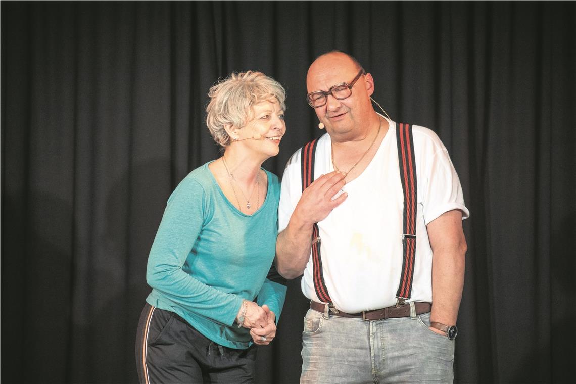 Situationskomik und viele Gags Sie spielen wie ihre Kollegen mit Klischees und Missverständnissen: Kächeles. Foto: A. Becher