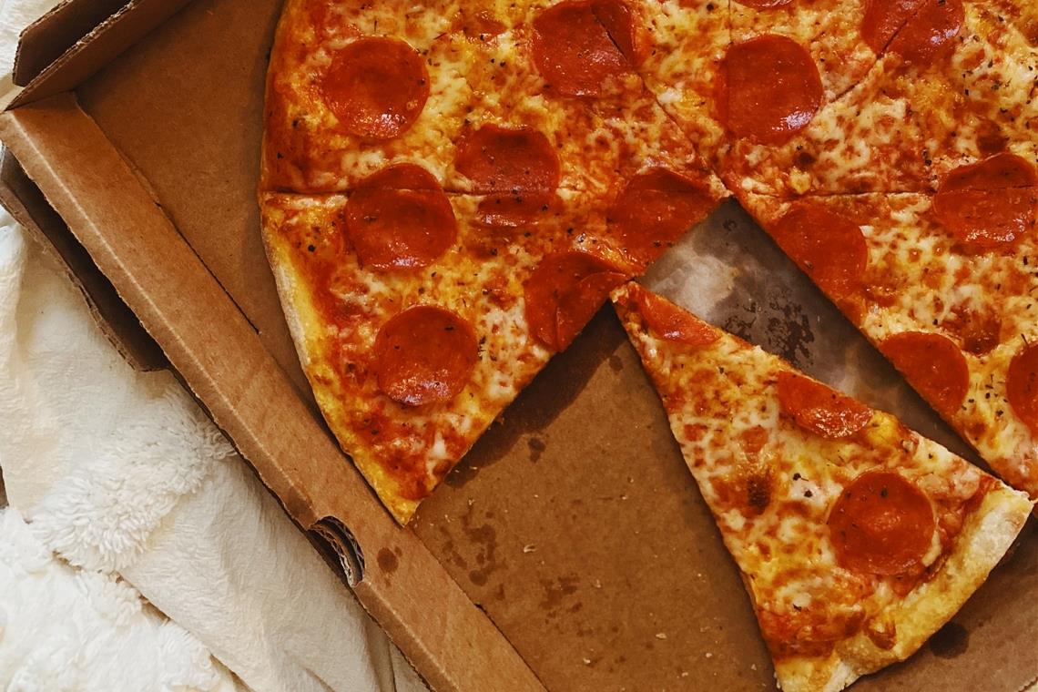 Dreiste Pizzadiebe unterwegs Sie verspeisten ihr Diebesgut in der Nähe des Tatorts. Foto: J. Kaplan/Unsplash
