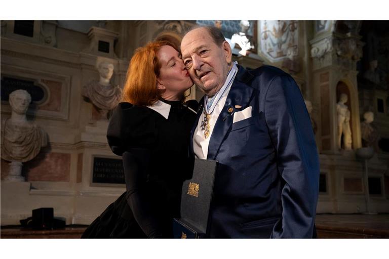 Siegel und seine Frau Laura bei einer Ordensverleihung. (Archivfoto)