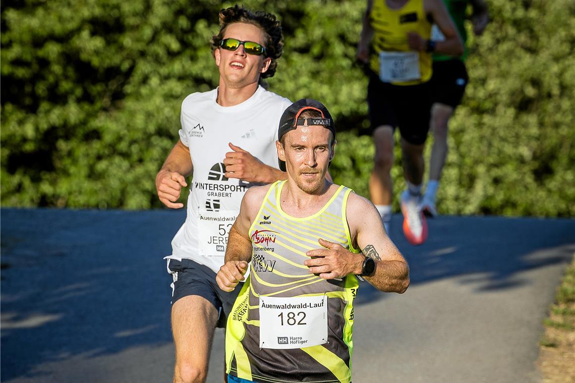 Sieger Matthias Weber vor dem späteren Dritten Jeremia Genthner.
