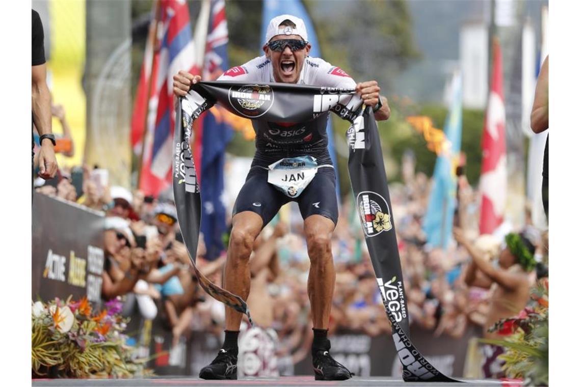Eine heikle Gemengelage und die Frage nach dem Ironman Siegte bereits dreimal auf Hawaii: Jan Frodeno. Foto: Marco Garcia/AP/dpa