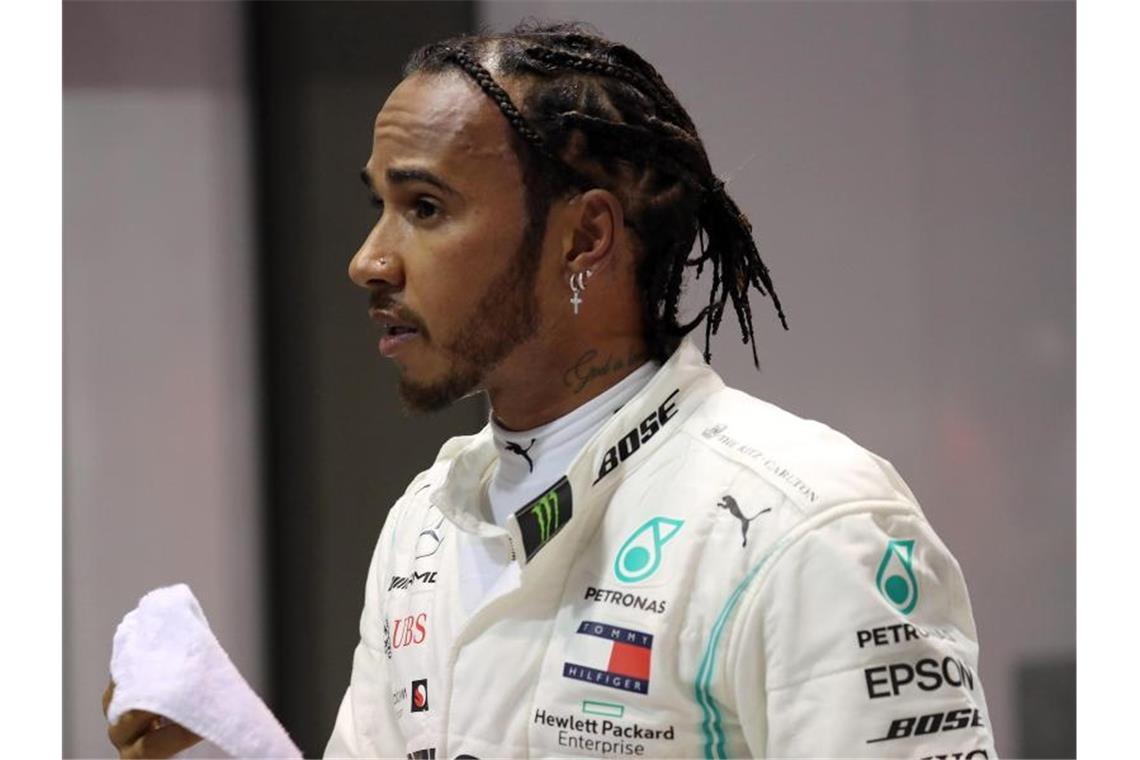 Sieht sich einer wiedererstarkten Ferrari-Konkurrenz gegenüber: Mercedes-Pilot Lewis Hamilton. Foto: Photo4/Lapresse via ZUMA Press