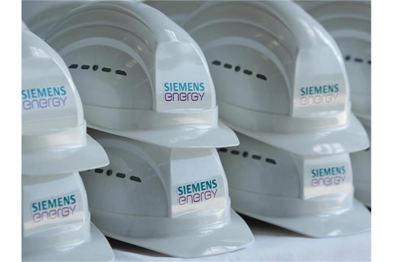 Siemens Energy hatte bereits Mitte Juli wegen Gamesa seine Ergebnisprognose zurückgenommen. Nun konkretisierte der Konzern die erwartete angepasste operative Marge. Foto: Sebastian Kahnert/dpa-Zentralbild/dpa