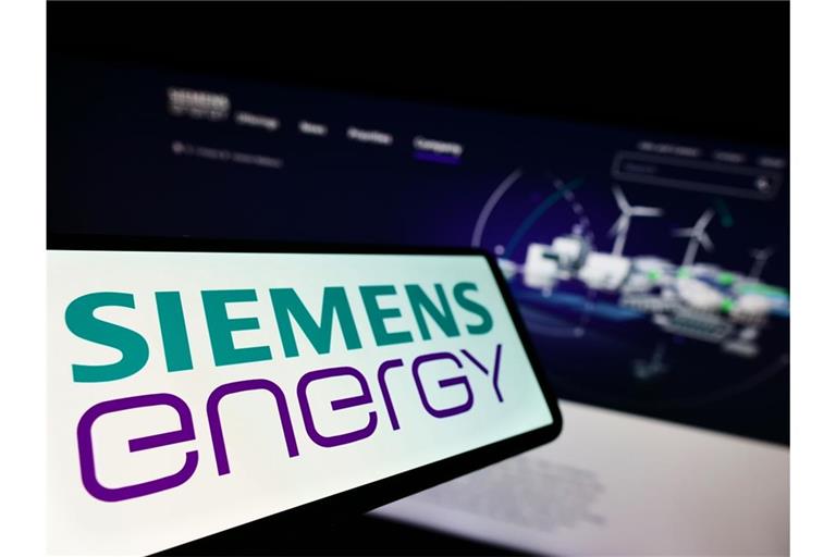 Siemens Energy liefert Rekordergebnisse, doch die Aktie fällt stark. Erfahren Sie hier die Gründe für den aktuellen Kursverfall.