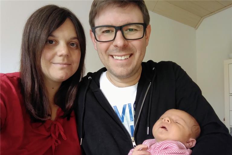 Silke Latzel und Stephan Vobker sind sehr zufrieden mit der Geburt ihrer Tochter Frederike im Geburtshaus. Foto: privat