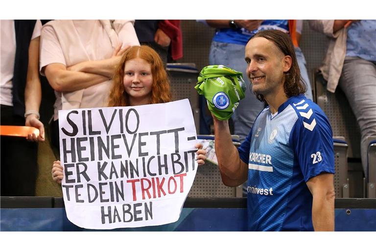 Silvio Heinevetter feierte in seinem letzten Spiel für den TVB einen Sieg mit den Stuttgarter Handballern.