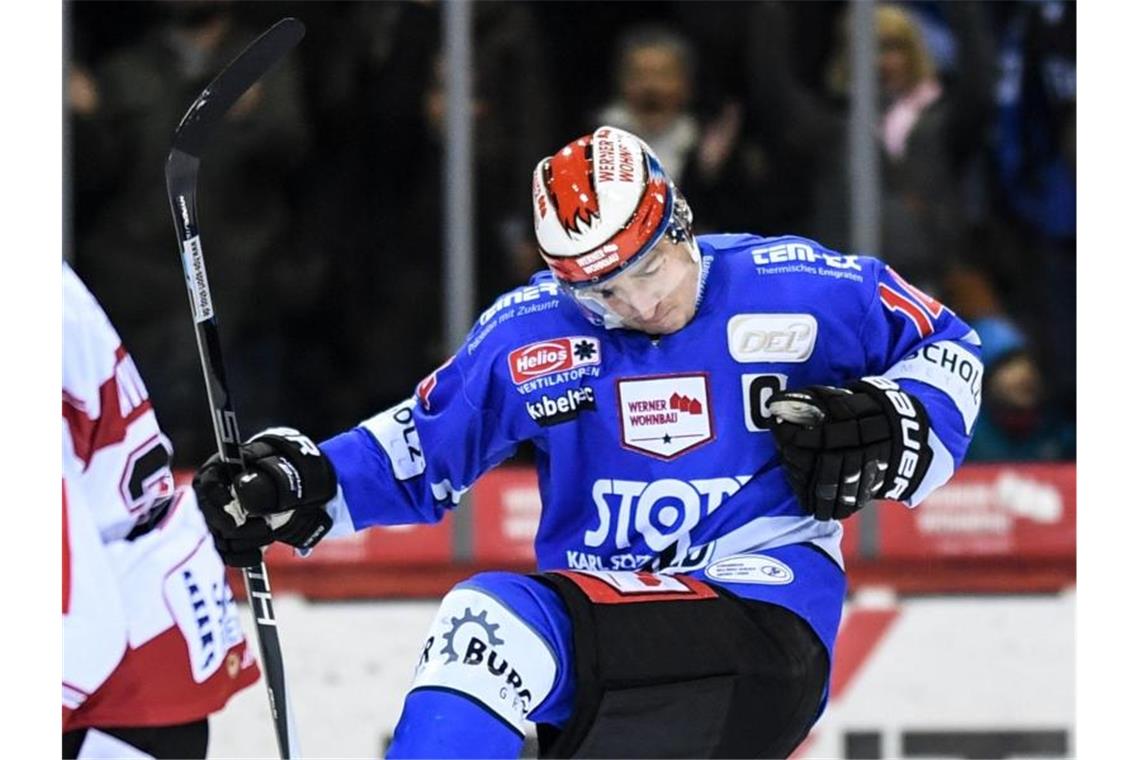 Schwenningen für längere Zeit ohne Eishockey-Profi Danner