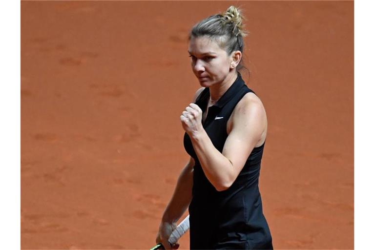 Simona Halep jubet. Foto: Thomas Kienzle/AFP-Pool/dpa