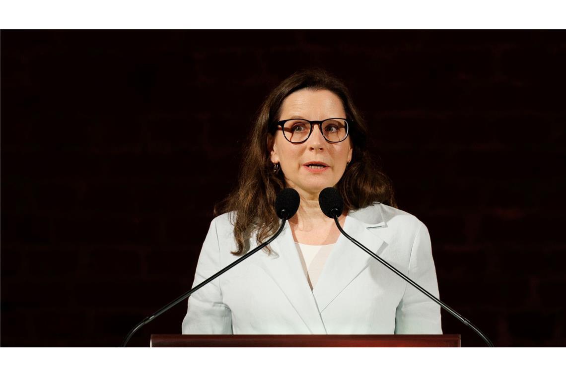 Die Sehnsucht nach dem besseren Deutschland Simone Blaschka, Direktorin des deutschen Auswandererhauses, sieht Parallelen zwischen den Motiven früherer Auswanderer und heutiger Auswanderungswilliger. (Archivbild)