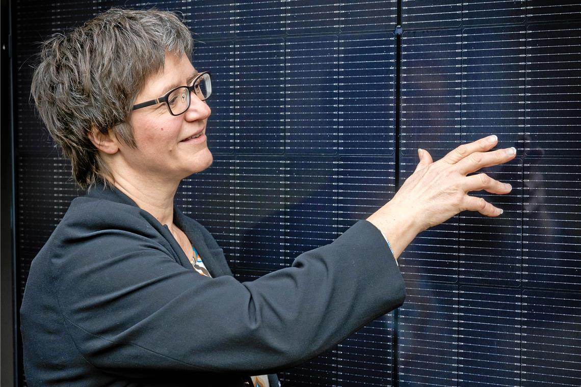 Simone Lebherz will den Klimaschutz in Backnang voranbringen, unter anderem mit mehr Solarenergie. Foto: Alexander Becher