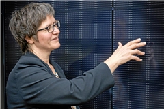 Simone Lebherz will den Klimaschutz in Backnang voranbringen, unter anderem mit mehr Solarenergie. Foto: Alexander Becher