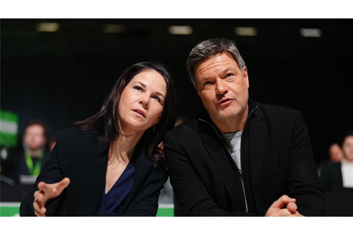 Sind in dem Schmähgedicht etwa Annalena Baerbock und Robert Habeck mit „Ken & Barbie“ gemeint?