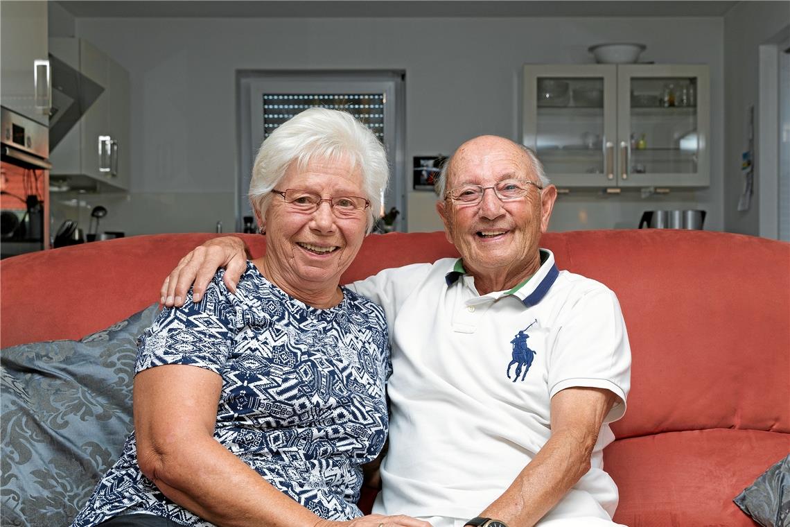 Sind schon seit 60 Jahren miteinander verheiratet: Johanna und Walter Erkert. Foto: J. Fiedler
