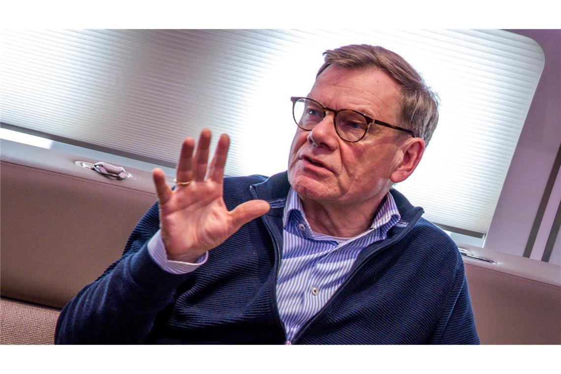 Singapur, Neuseeland, Tonga, Australien, Brunei: Bis Freitag reist Außenminister Johann Wadephul (CDU) durch Südostasien und die Pazifik-Region. Angesichts der geopolitischen Verschiebungen will er ein weltweites Netz robuster Partnerschaften ausbauen.