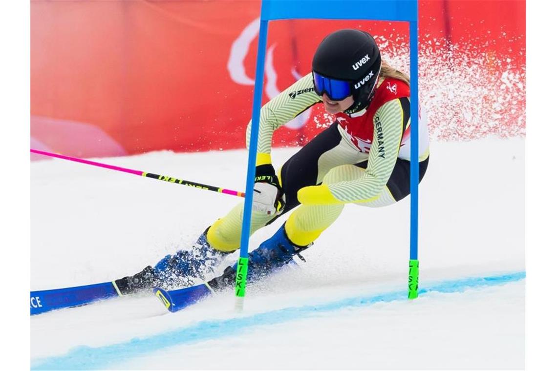 Riesenslalom: Bronze für Rothfuss bei fünften Paralympics Skirennfahrerin Andrea Rothfuss holte im Riesenslalom der stehenden Klasse überraschend Bronze. Foto: Christoph Soeder/dpa