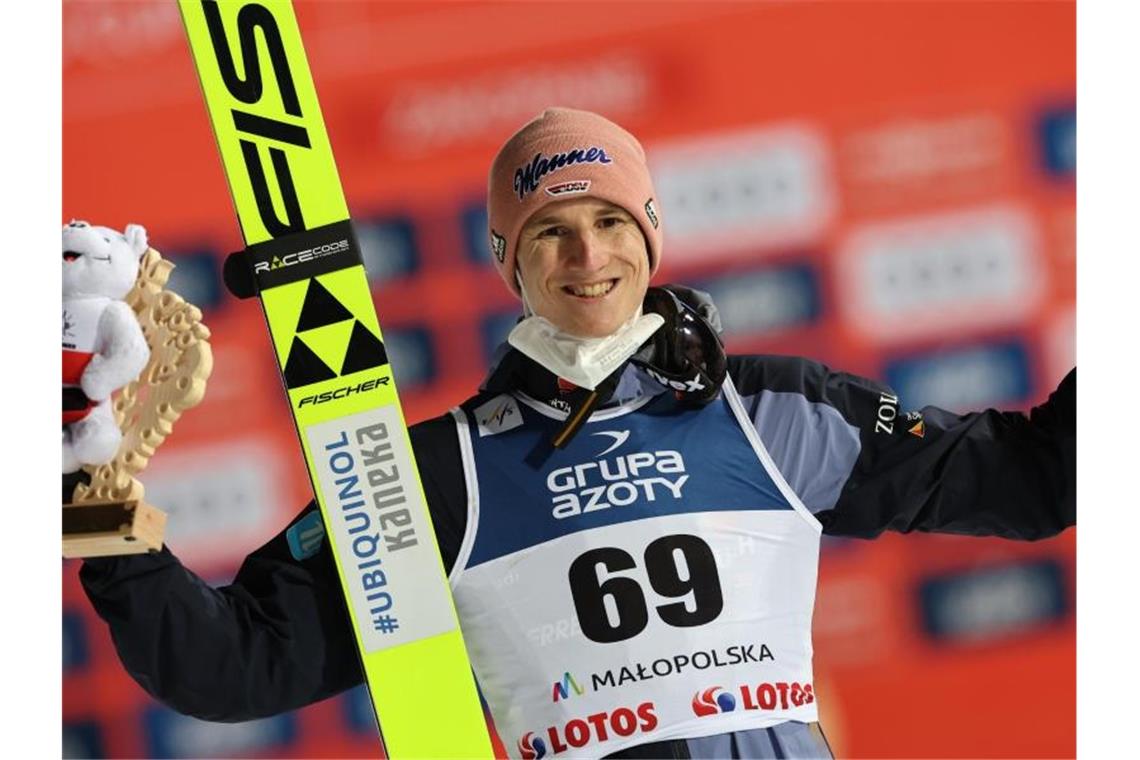 Olympia-Formbarometer: Die deutschen Chancen in Peking Skispringer Karl Geiger zeigte sich vor den Spielen in Peking in starker Form. Foto: Grzegorz Momot/PAP/dpa