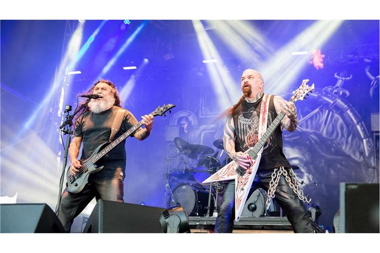 Slayer (Sänger Tom Araya (links) und Gitarrist Kerry King) bei ihrer Abschiedstournee im Jahr 2019.