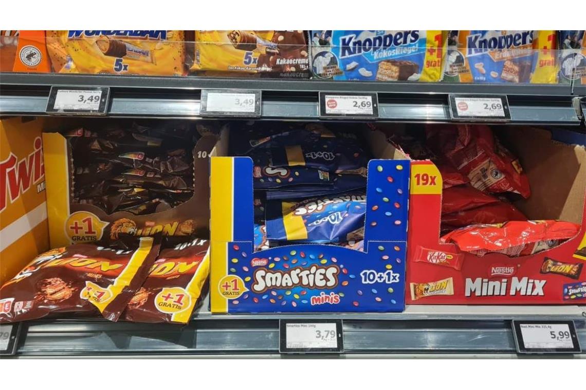 Smarties, Lion und Kitkat Mini sind teurer geworden - über weniger Süßigkeiten in einer Packung.