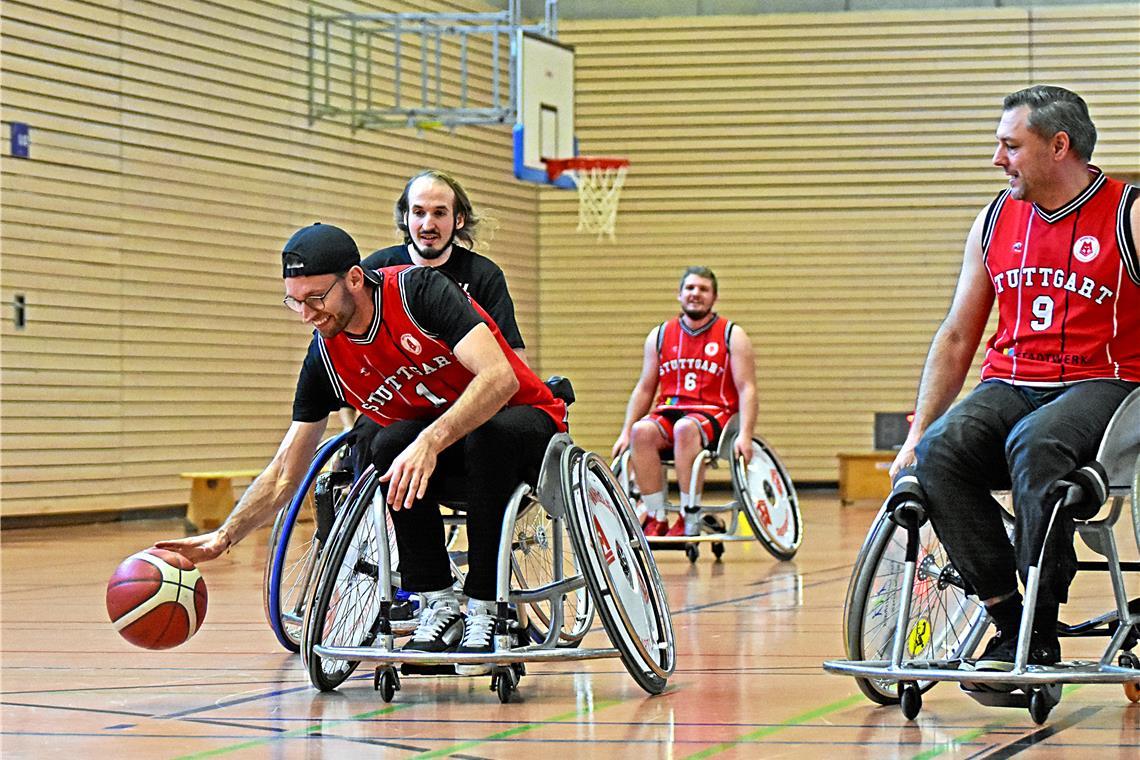So viel Spaß wie bei der Auftaktveranstaltung im Dezember sollen die Rollstuhlbasketballer künftig wöchentlich haben. Archivfoto: Tobias Sellmaier