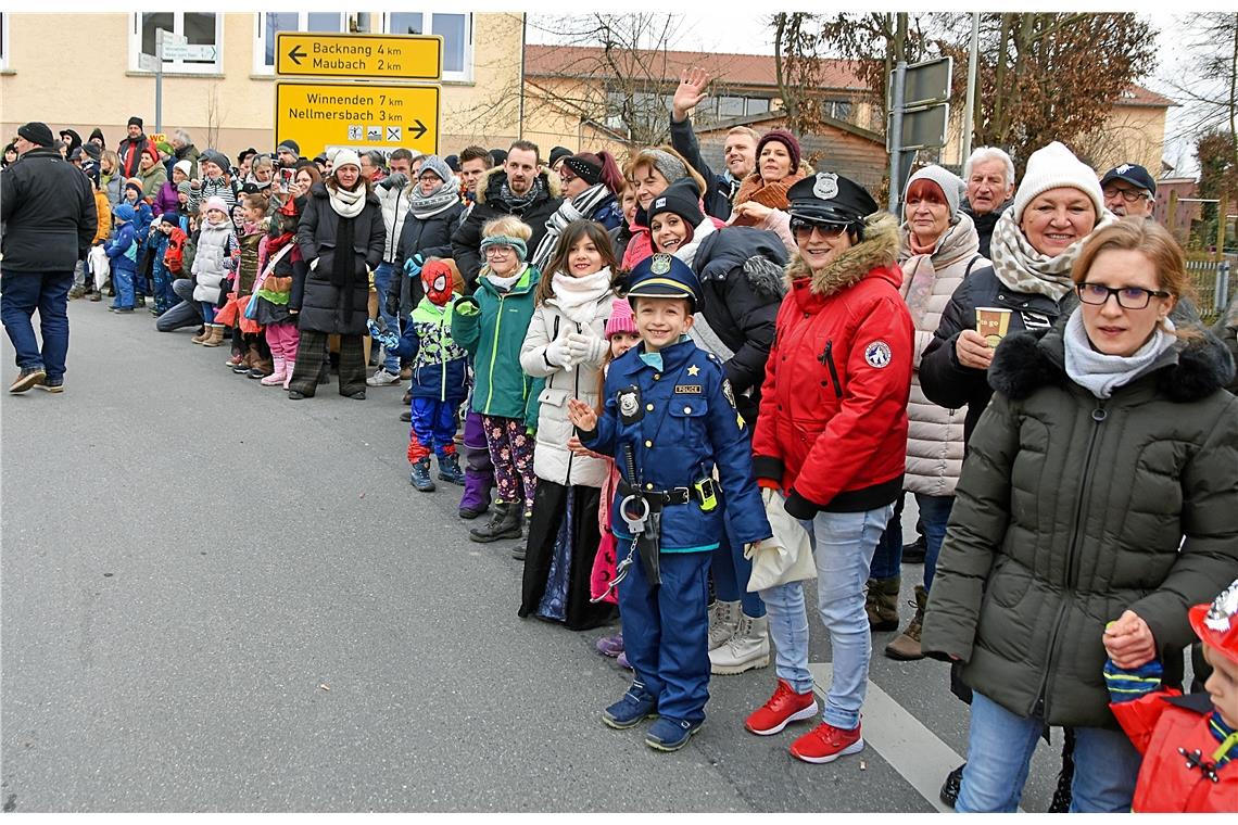 So viele Zuschauer wie noch nie haben sich den Spatzenumzug angesehen. Es war to...