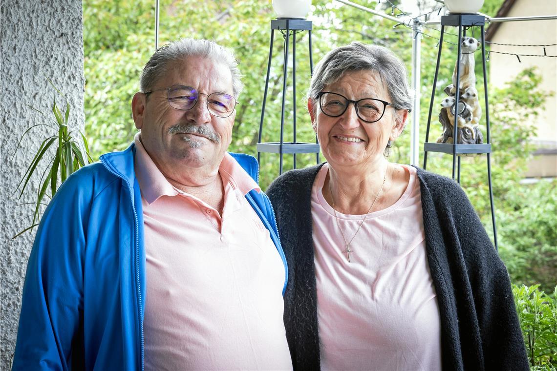 Beim Frühlingsfest die Liebe gefunden Sokratis Natsioulas und Eleni Natsioula freuen sich nach 50 Jahren Ehe über die 16 Enkelkinder. Foto/Repro: Alexander Becher