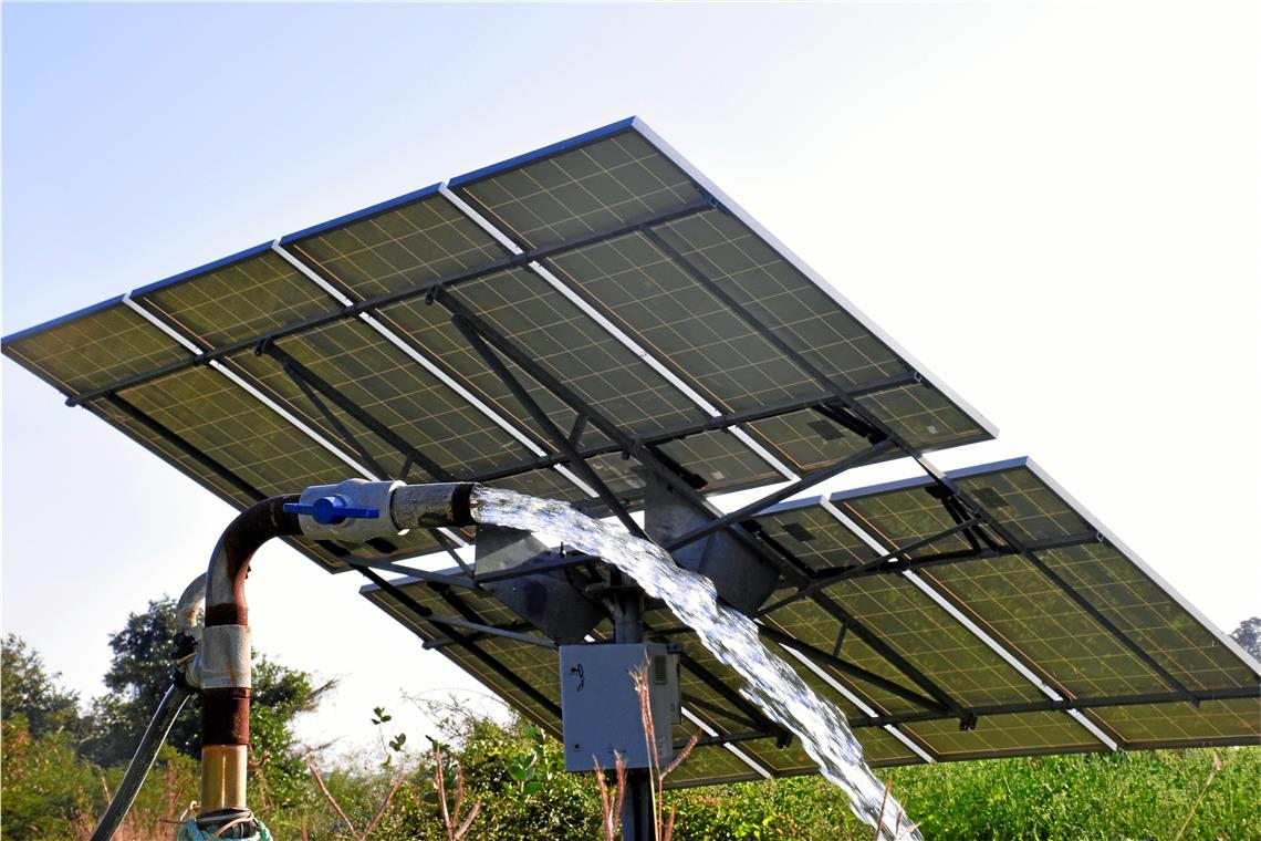 50000 Euro für Klimaschutz und Ehrenamt Solarpumpen helfen bei der Wasserversorgung in entlegenen Gebieten. Der Solarverein engagiert sich so zum Beispiel in Brasilien. Foto: Stock-Adobe/Tofan