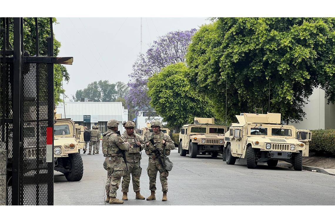 Angst vor Trumps Soldaten - Paramount nach den Krawallen Soldaten sind auch hier in Paramount stationiert.