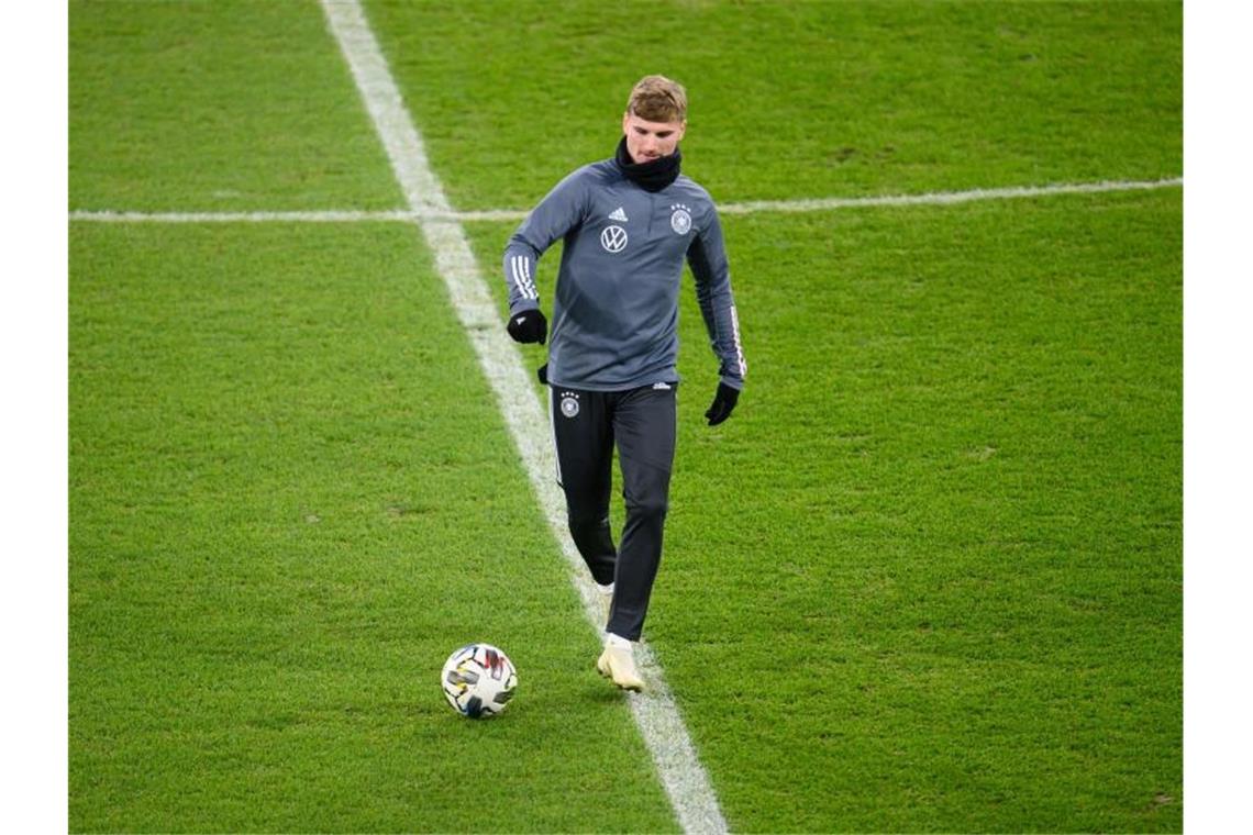Corona-Wirbel bedroht Spiel - Löw setzt Vorbereitung fort Soll gegen die Ukraine für Tore sorgen: Timo Werner. Foto: Robert Michael/dpa-Zentralbild/dpa