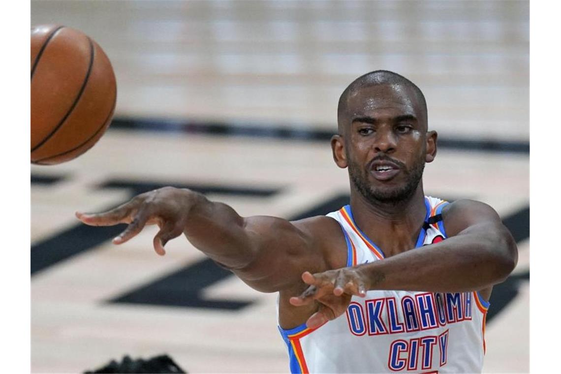 Soll nach Medienberichten zu den Phoenix Suns wechseln: Chris Paul von Oklahoma City Thunder. Foto: Mark J. Terrill/AP/dpa