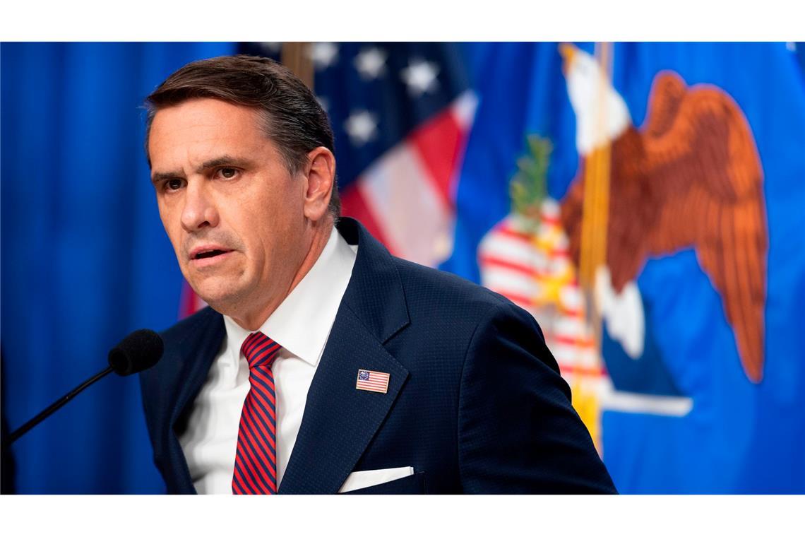 Sollte Comey verurteilt werden, drohe ihm eine hohe Haftstrafe, sagte Justizminister Todd Blanche.