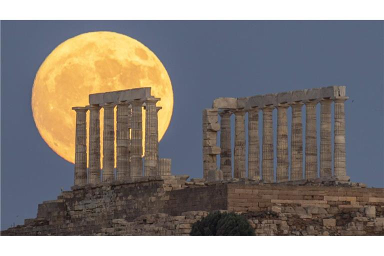 Sommersonnenwende auf der Akropolis in der griechischen Hauptstadt Athen.