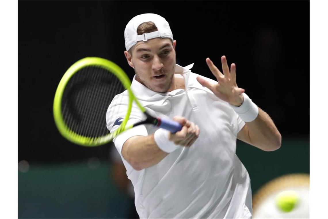 Davis Cup: Deutschland feiert Start gegen Argentinien Sorgte in seinem Spiel für die Entscheidung gegen Argentinien: Jan-Lennard Struff. Foto: Manu Fernandez/AP/dpa