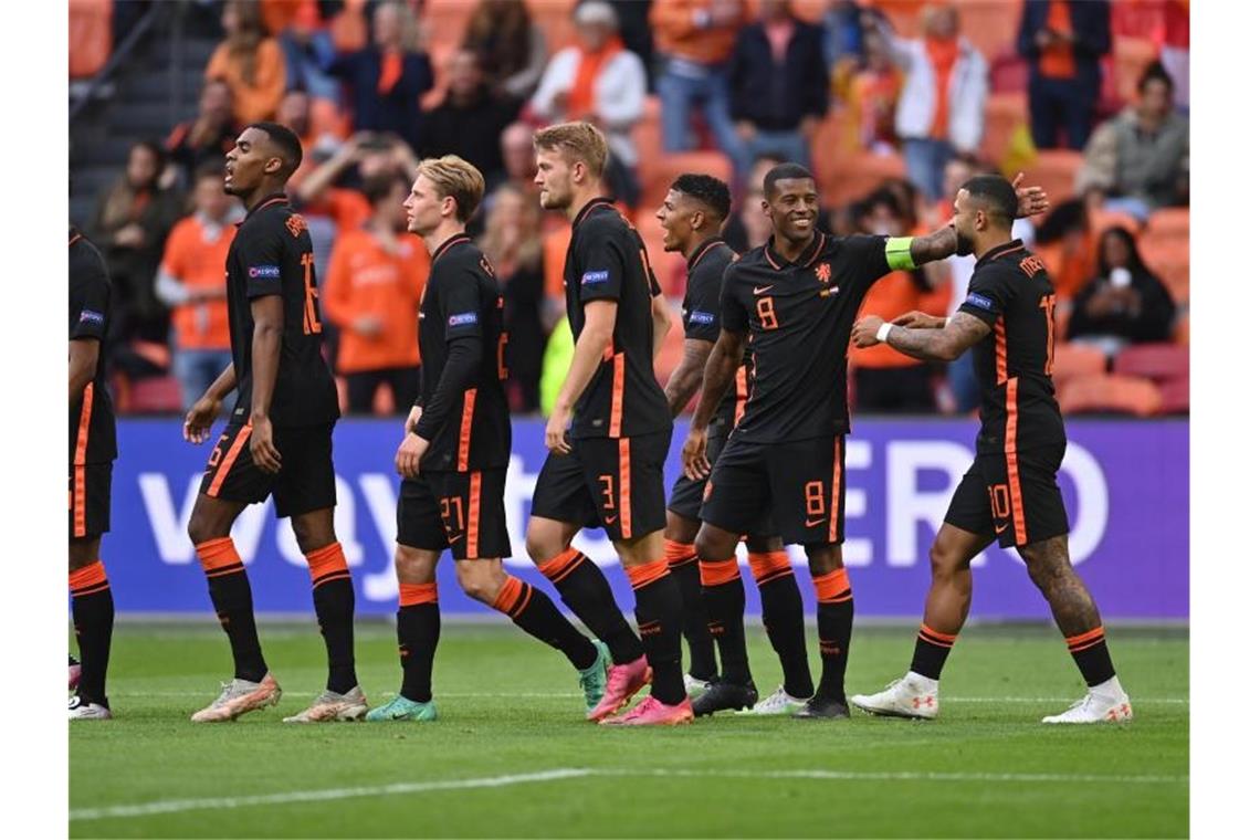 Nächster Oranje-Sieg: „Turnier geht jetzt erst richtig los“ Souveräner Gruppensieger: Mit drei Siegen zieht die Niederlande ins EM-Achtelfinale ein. Foto: Marius Becker/dpa
