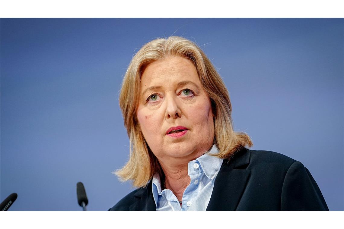 Bas will Rentenniveau bei 48 Prozent sichern Sozialministerin Bärbel Bas legt Rentengesetz vor. (Archivbild)