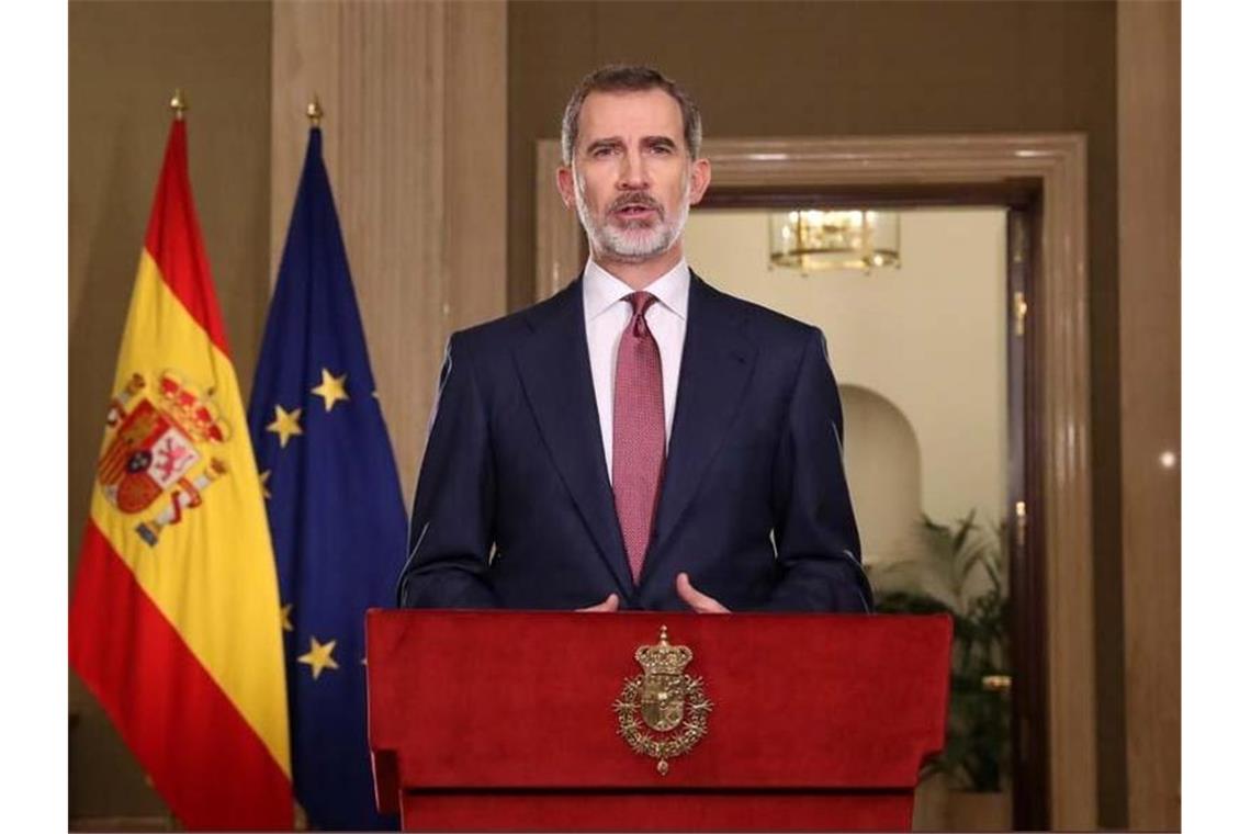 Spaniens König Felipe VI. wendet sich in einer Fernsehansprache an die Nation. Foto: Casa De S.M. El Rey/Europa Press/dpa