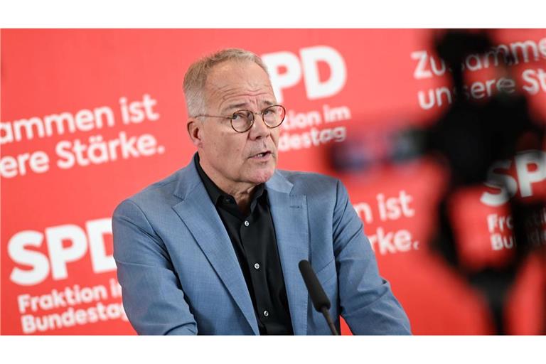 SPD-Fraktionschef Matthias Miersch warnt vor anhaltenden wirtschaftlichen Auswirkungen wegen der Blockade der Straße von Hormus. (Archivbild)