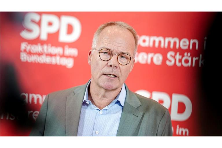 SPD-Fraktionschef Matthias Miersch warnt vor massivsten wirtschaftlichen Auswirkungen wegen der Blockade der Straße von Hormus. (Archivbild)