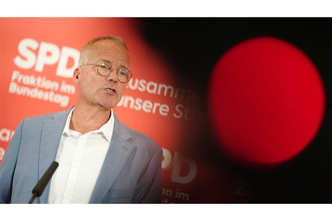 SPD-Fraktionschef Miersch stellt neue Forderungen an die Merz-Regierung.