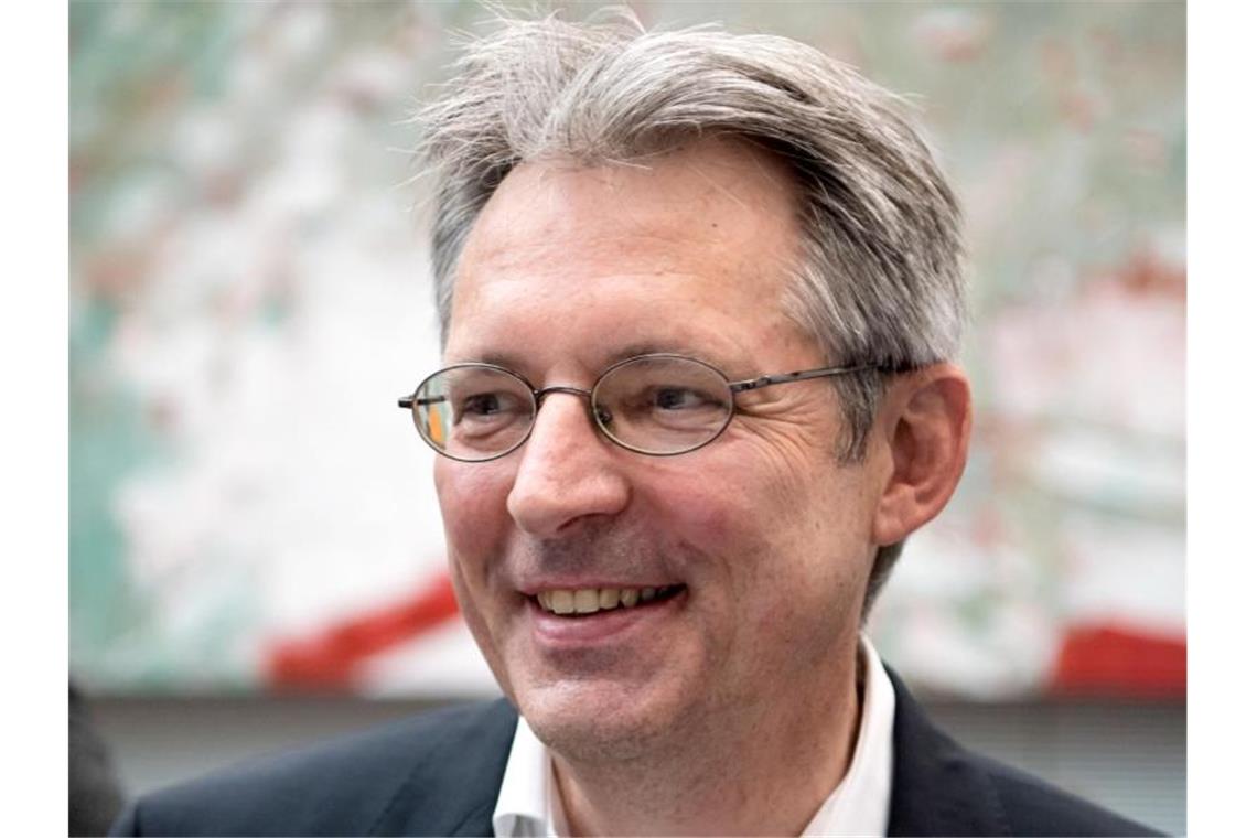 Streit über Kosten für geplantes Konjunkturprogramm SPD-Fraktionsvize Achim Post: „Werden in diesem und in den nächsten Jahren weiter einen Vorrang für Zukunftsinvestitionen brauchen, um Wirtschaft und Beschäftigung wieder dauerhaft ans Laufen zu bekommen.“. Foto: Bernd von Jutrczenka/dpa
