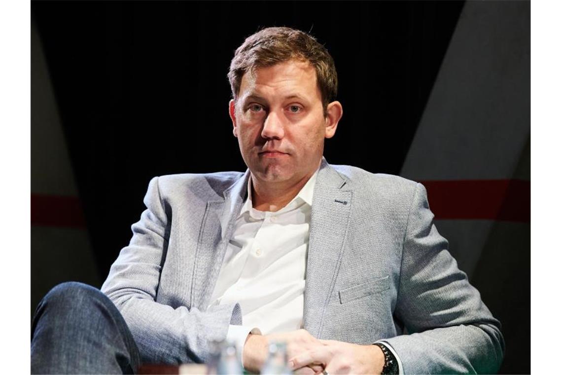 Klingbeil kritisiert „Hahnenkampf“ Laschets und Söders SPD-Generalsekretär Lars Klingbeil übt Kritik an der Union. Foto: Annette Riedl/dpa