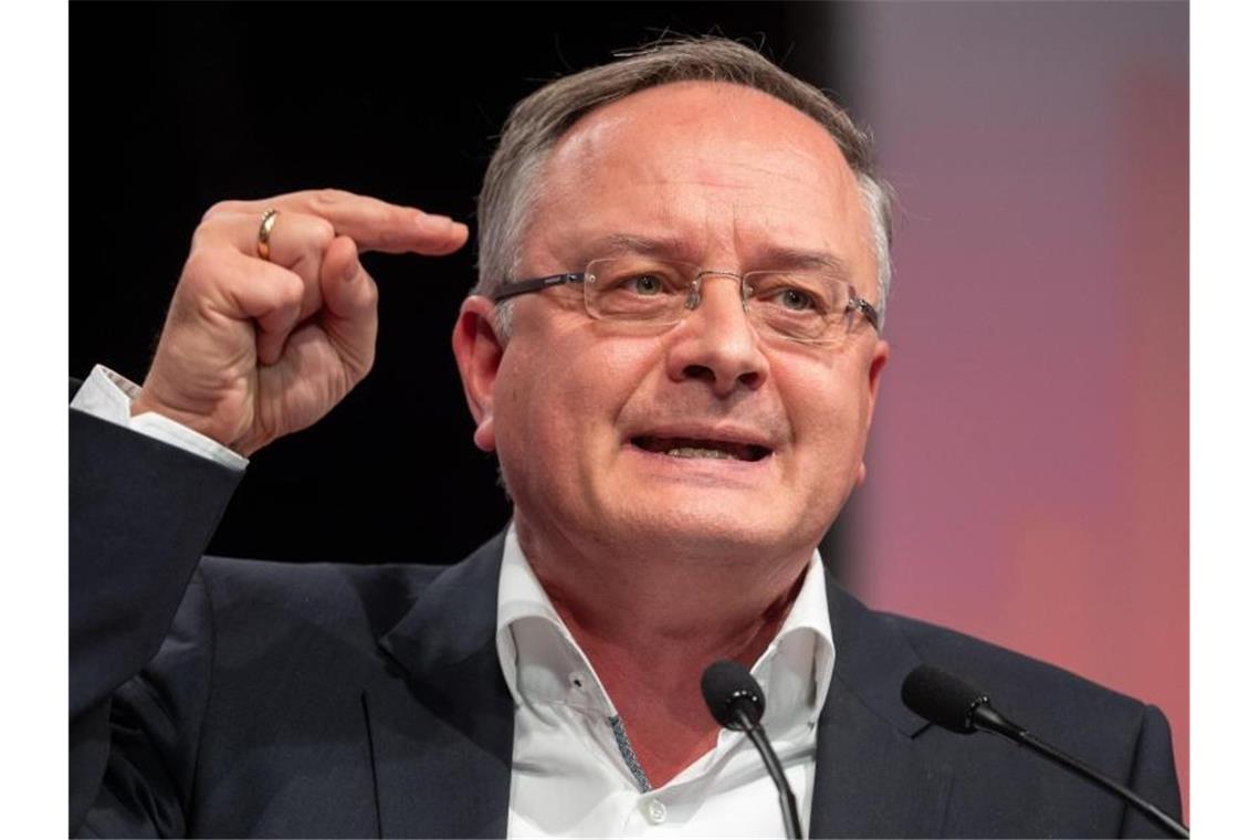 SPD-Chef Stoch: Ampel hätte mehr gemeinsam als Grün-Schwarz SPD-Partei- und Fraktionschef Andreas Stoch spricht auf einem Online-Parteitag der SPD Baden-Württemberg. Foto: Sebastian Gollnow/dpa/Archivbild