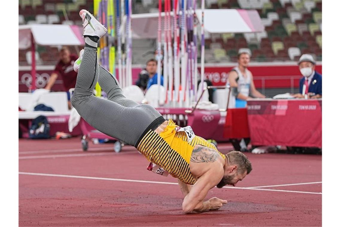 „Zum Kotzen“: Goldfavorit Vetter rutscht an Medaille vorbei Speerwurf-Ass Johannes Vetter hatte in Tokio mit dem Boden zu kämpfen. Foto: Michael Kappeler/dpa