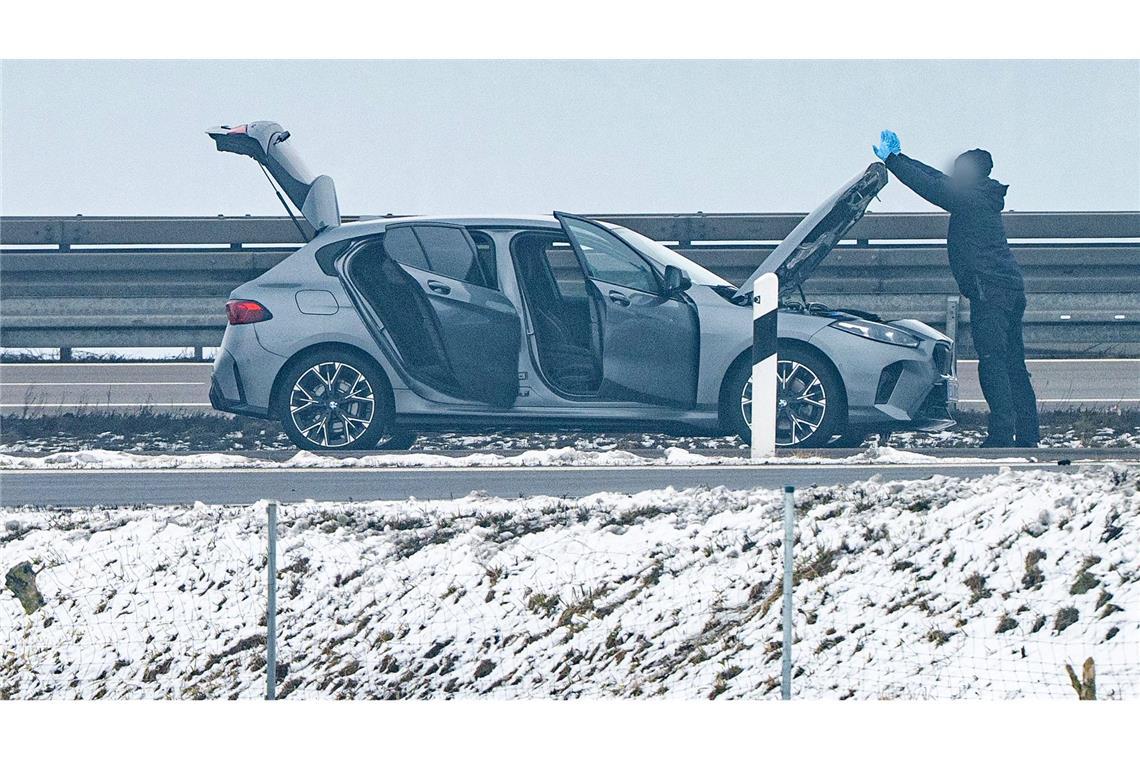 "Lauter Knall" - Spezialisten sprengen Fund auf Autobahn 3